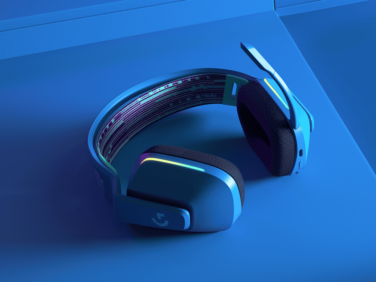 Различные продукты от Logitech
