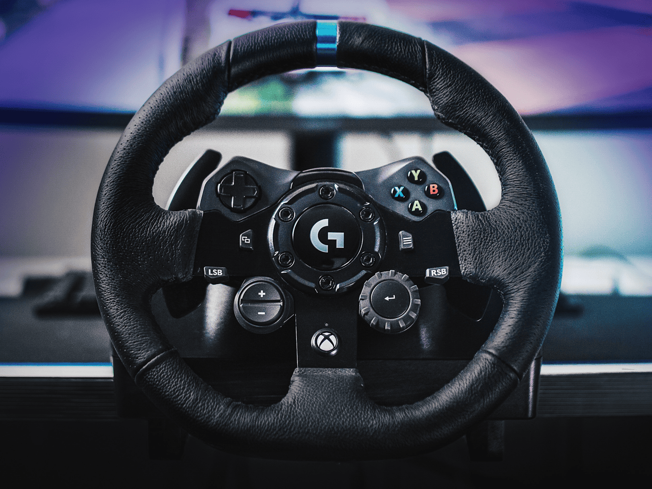Различные продукты от Logitech